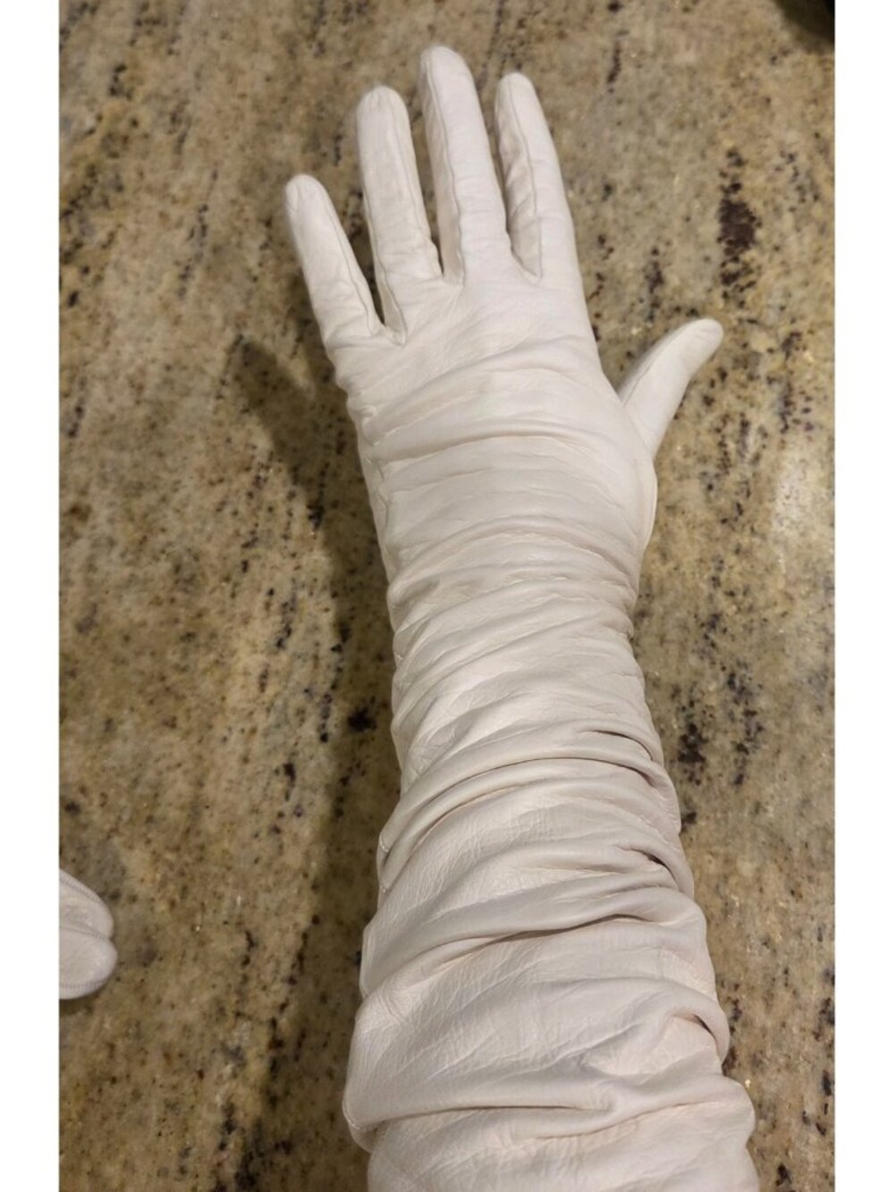 Vintage Womens Size S 6.5 Off-White Soft Leather Silk Lined 17.5" Long Gloves